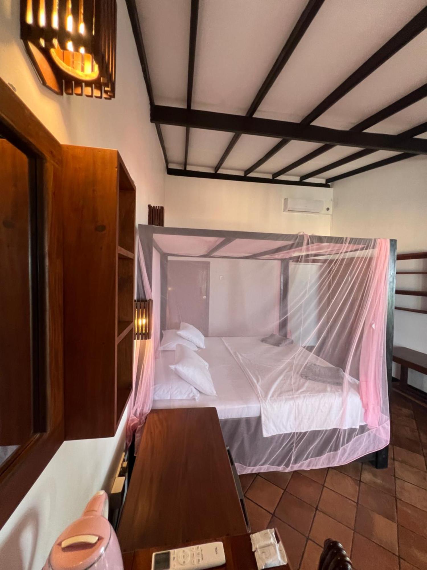Bed and Breakfast Sailors' Bay à Hikkaduwa Extérieur photo